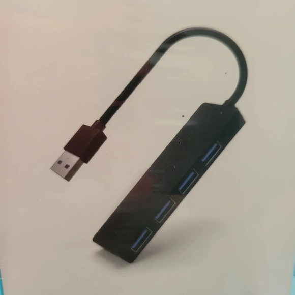 NIB 4 Port USB 3.0 Splitter, Black - Picture 2 of 5